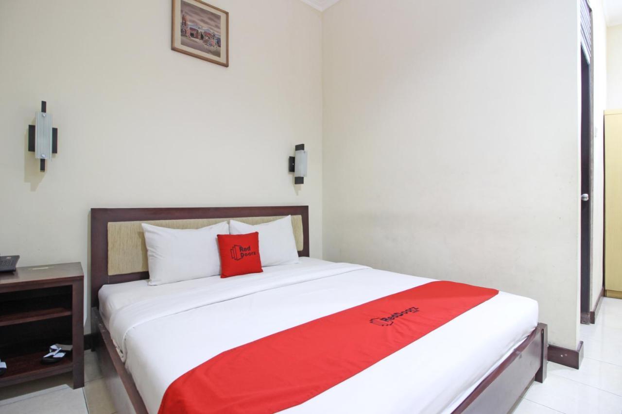 Hotel Septia Джокякарта Екстериор снимка
