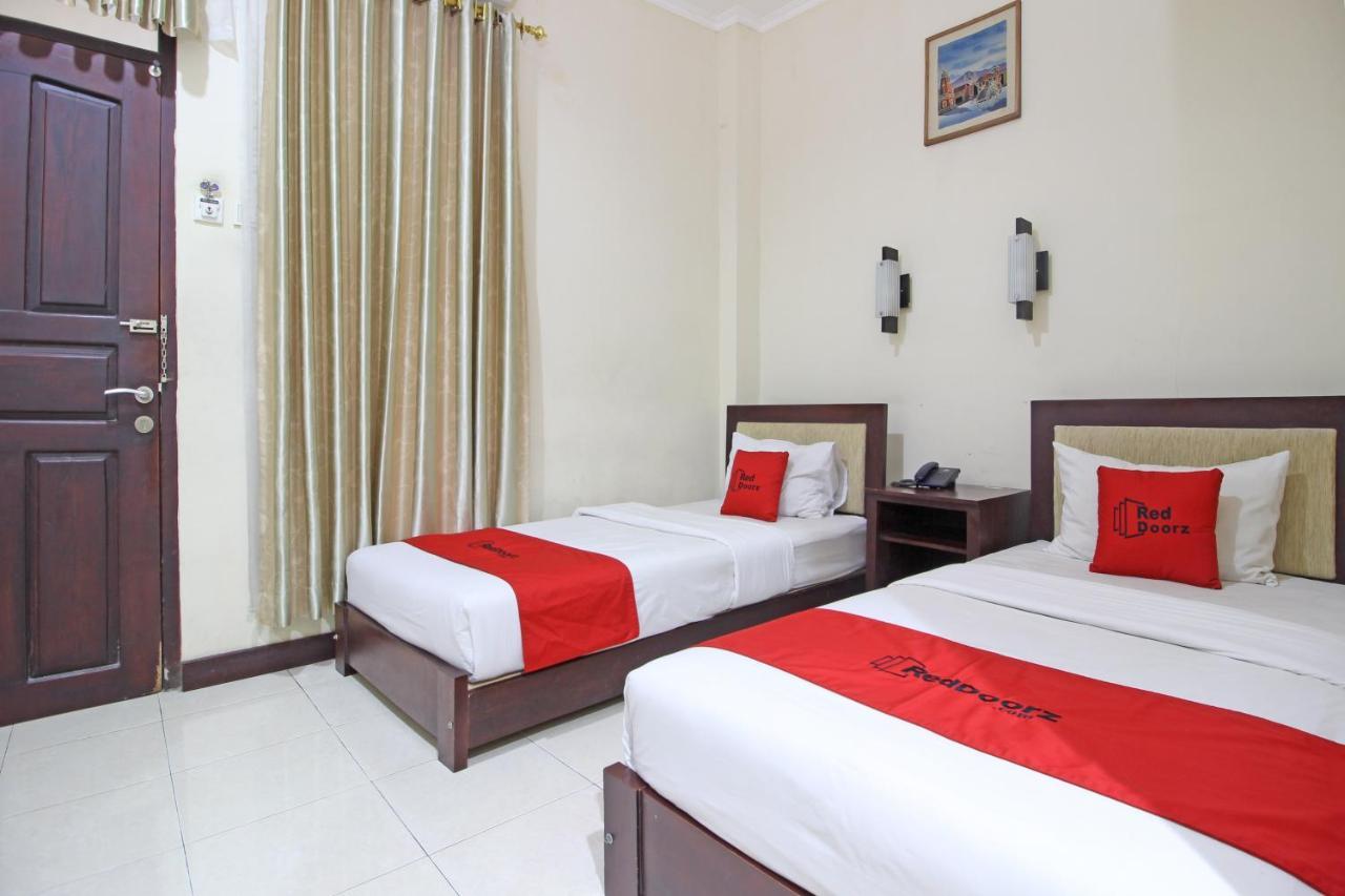 Hotel Septia Джокякарта Екстериор снимка